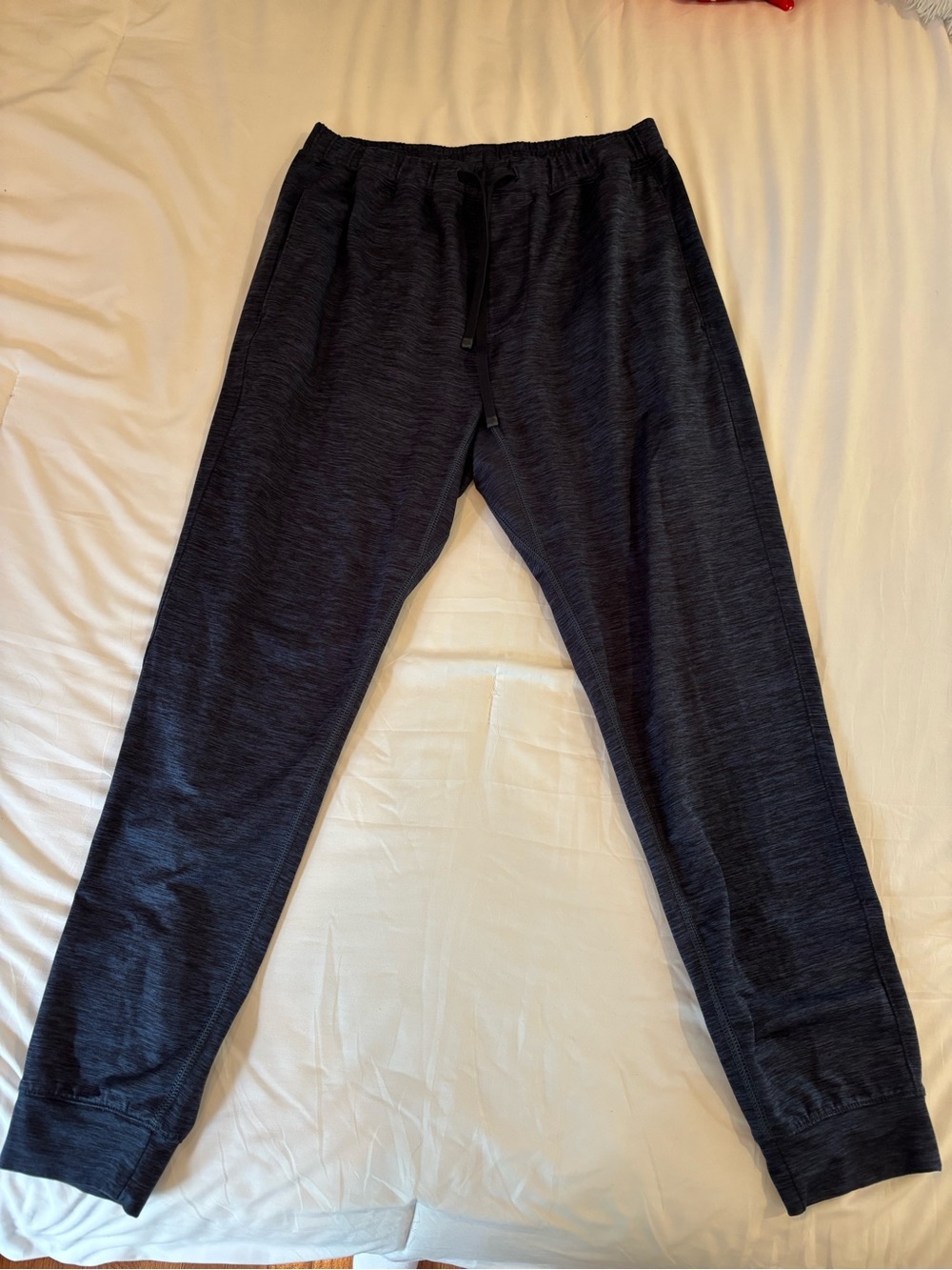 Abercrombie & Fitch Men's Heathered Black Jogger Sweatpants
